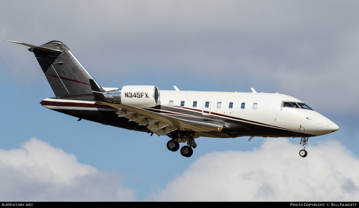 Aircraft Photo of N345FX | Bombardier Challenger 605 (CL-600-2B16) | AirHistory.net #599769