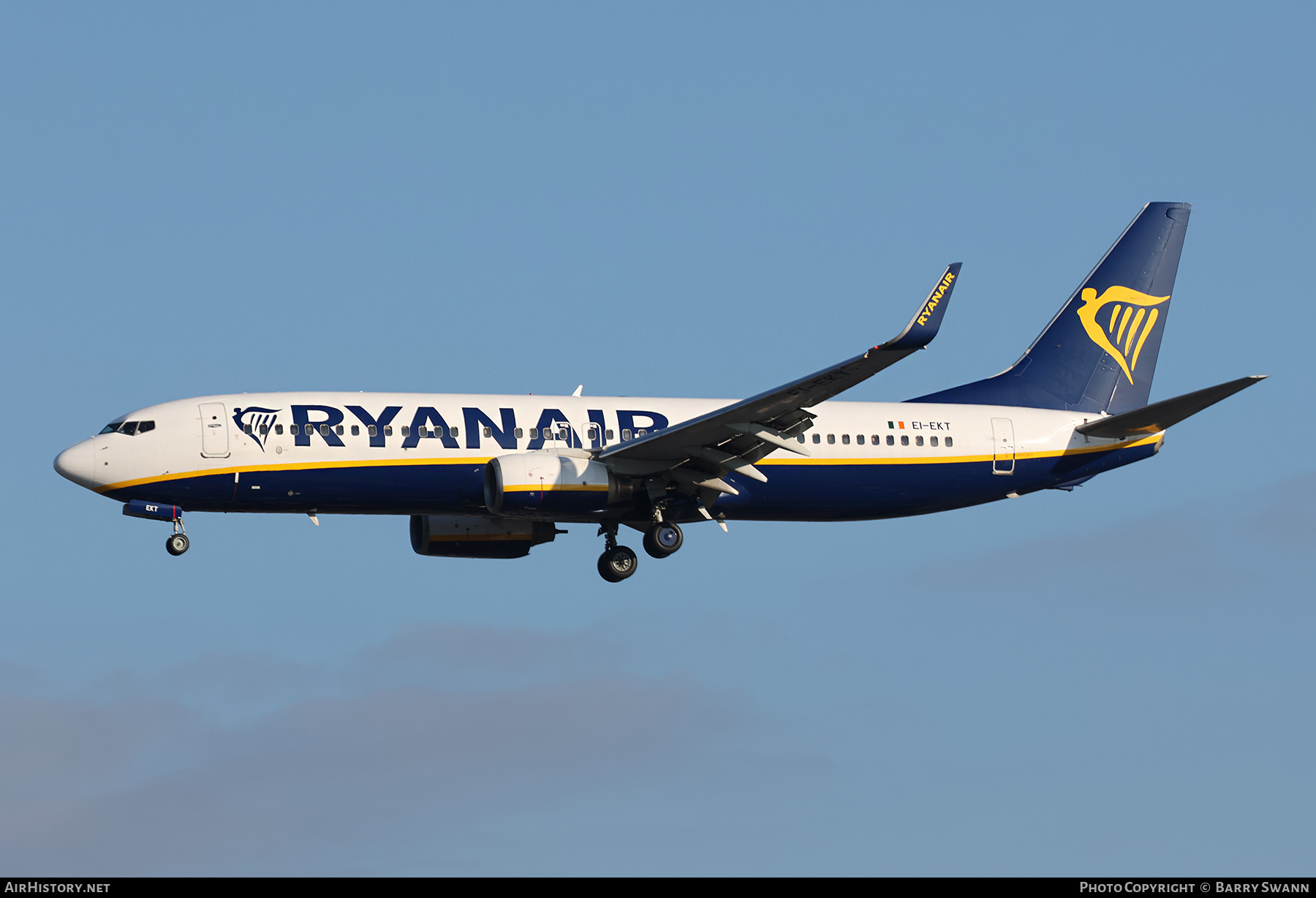 Aircraft Photo of EI-EKT | Boeing 737-8AS | Ryanair | AirHistory.net #599832