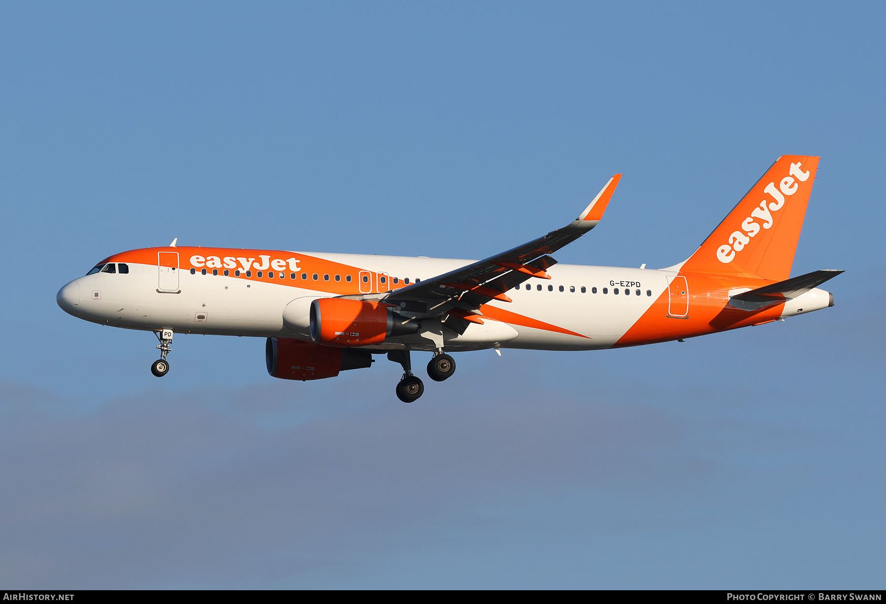Aircraft Photo of G-EZPD | Airbus A320-214 | EasyJet | AirHistory.net #599845