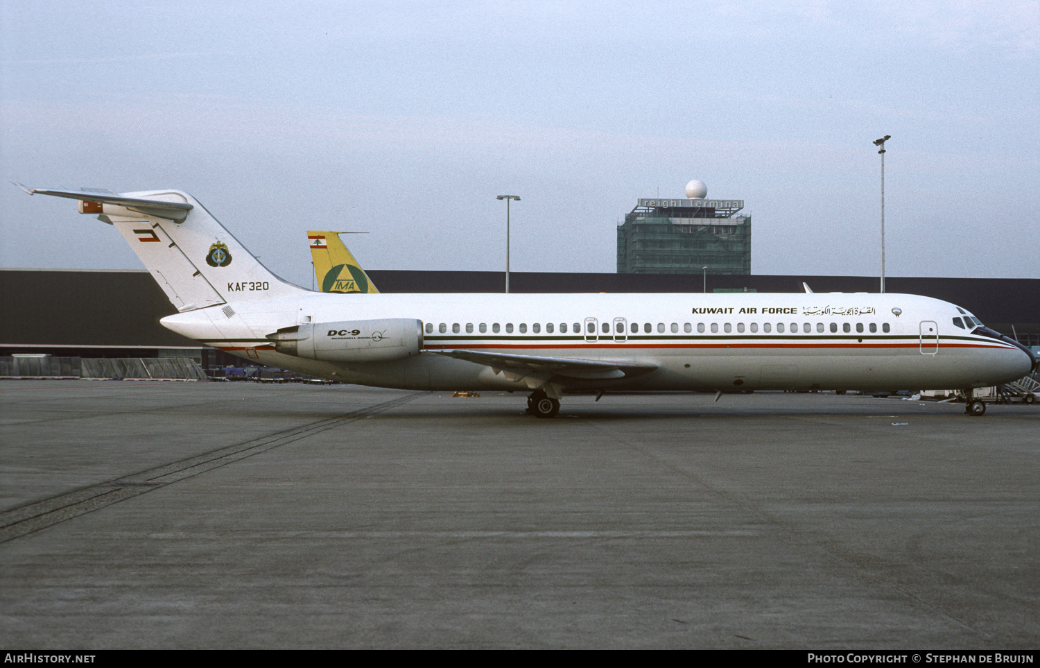Aircraft Photo of KAF320 | McDonnell Douglas DC-9-32CF | Kuwait - Air Force | AirHistory.net #599946