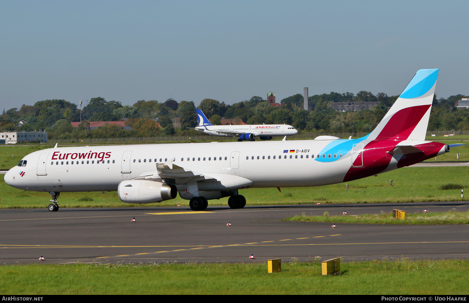 Aircraft Photo of D-AIDV | Airbus A321-231 | Eurowings | AirHistory.net #599953