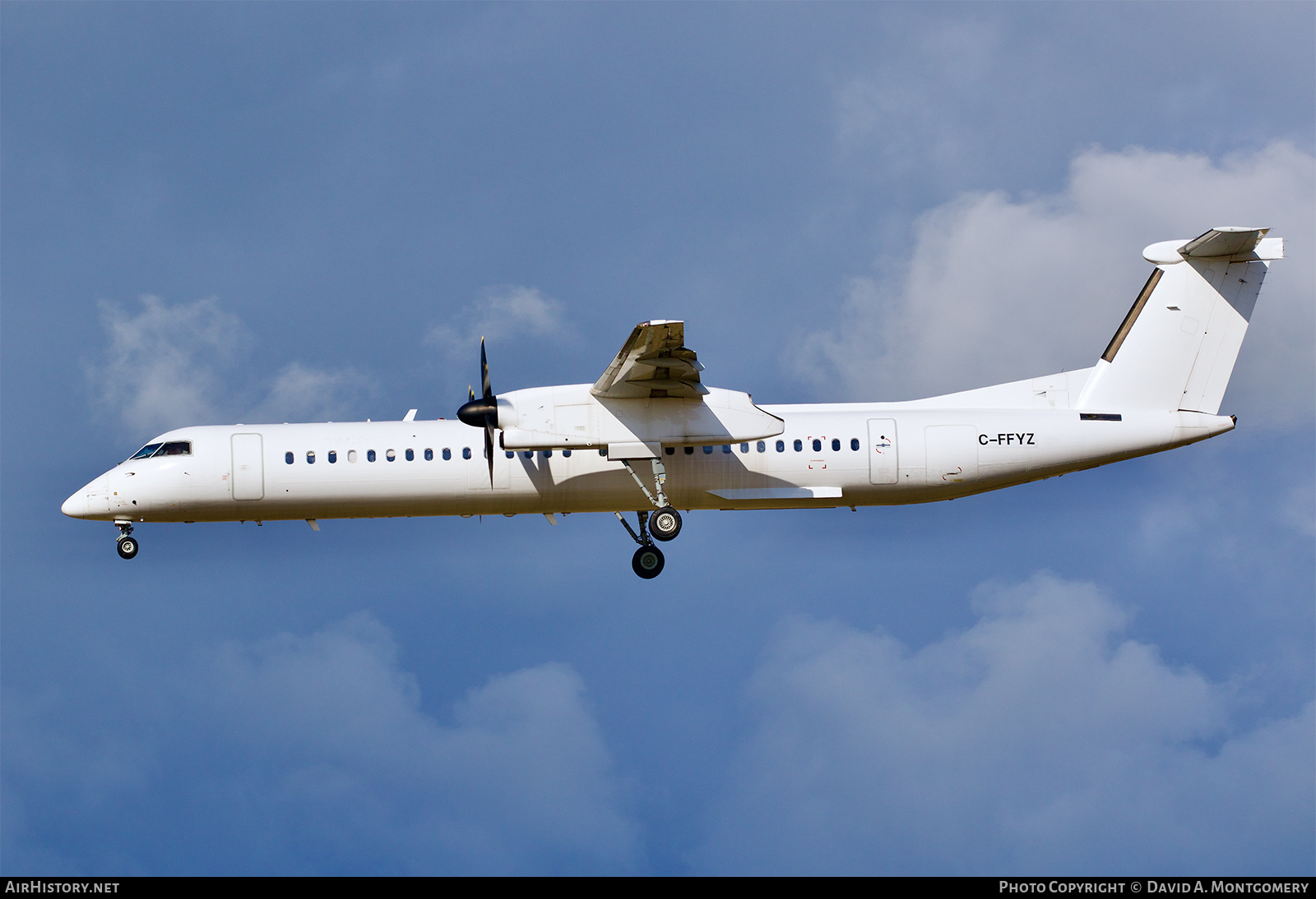 Aircraft Photo of C-FFYZ | Bombardier DHC-8-402 Dash 8 | AirHistory.net #599962