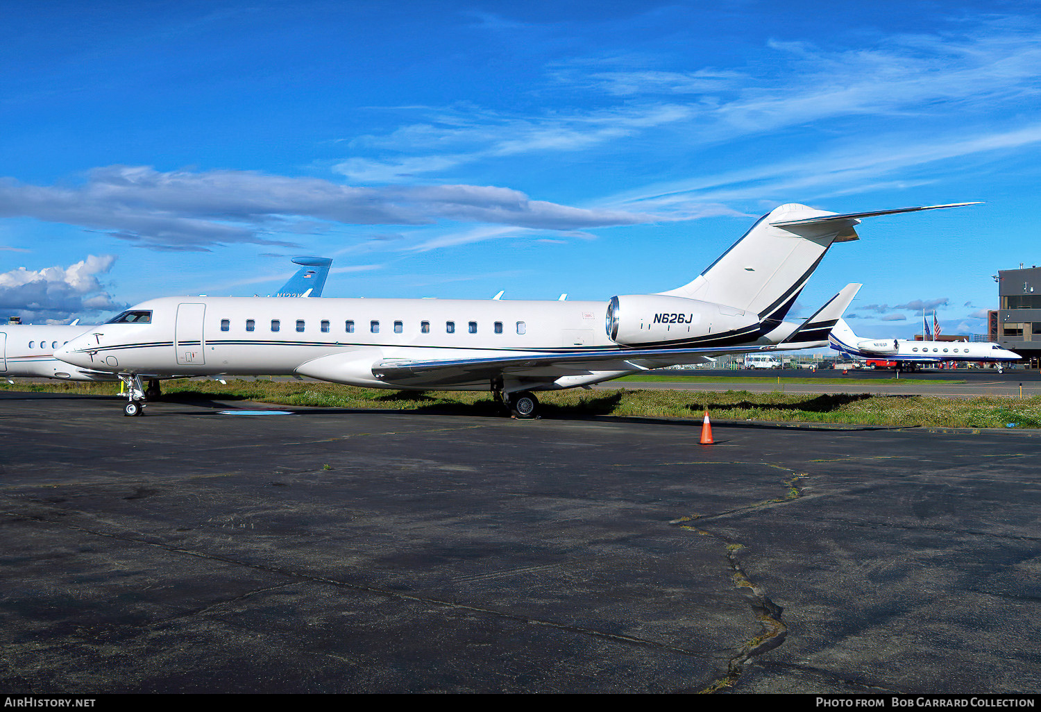 Aircraft Photo of N626J | Bombardier Global Express XRS (BD-700-1A10) | AirHistory.net #600048
