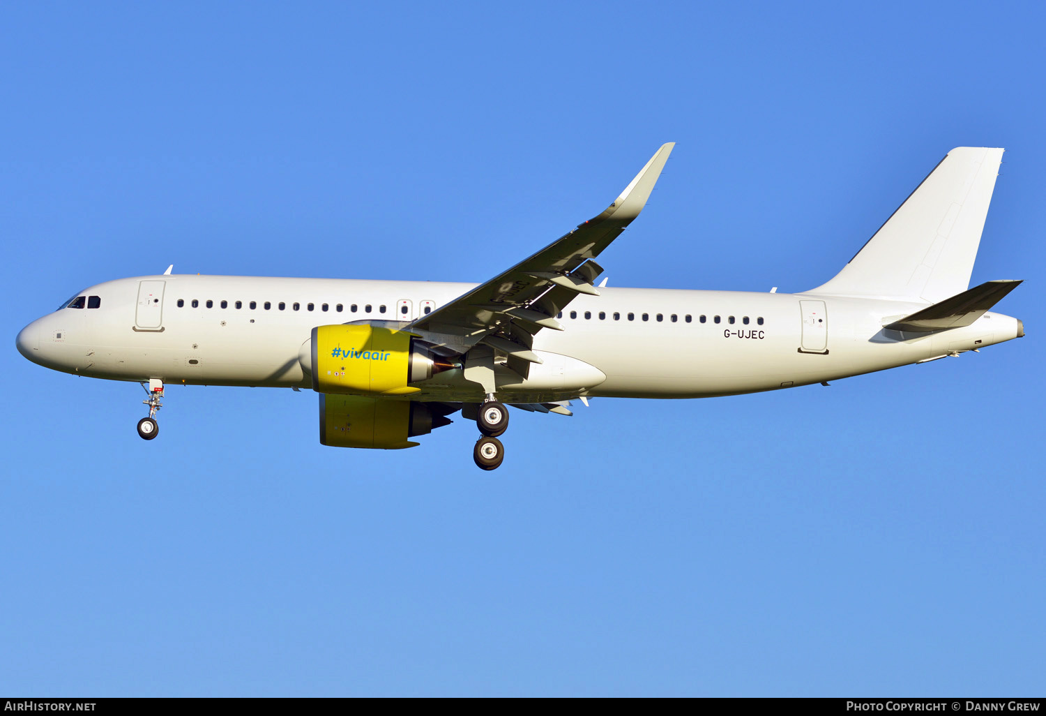 Aircraft Photo of G-UJEC | Airbus A320-251N | Viva Air | AirHistory.net #600216