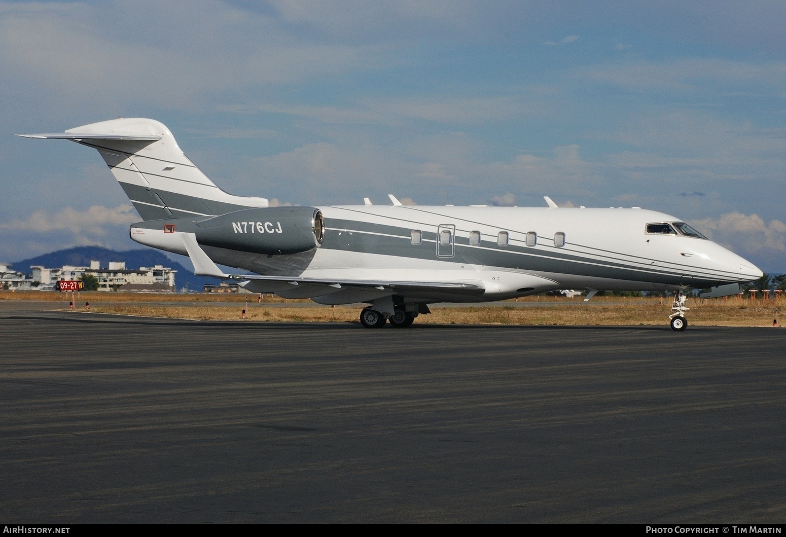 Aircraft Photo of N776CJ | Bombardier Challenger 300 (BD-100-1A10) | AirHistory.net #600267