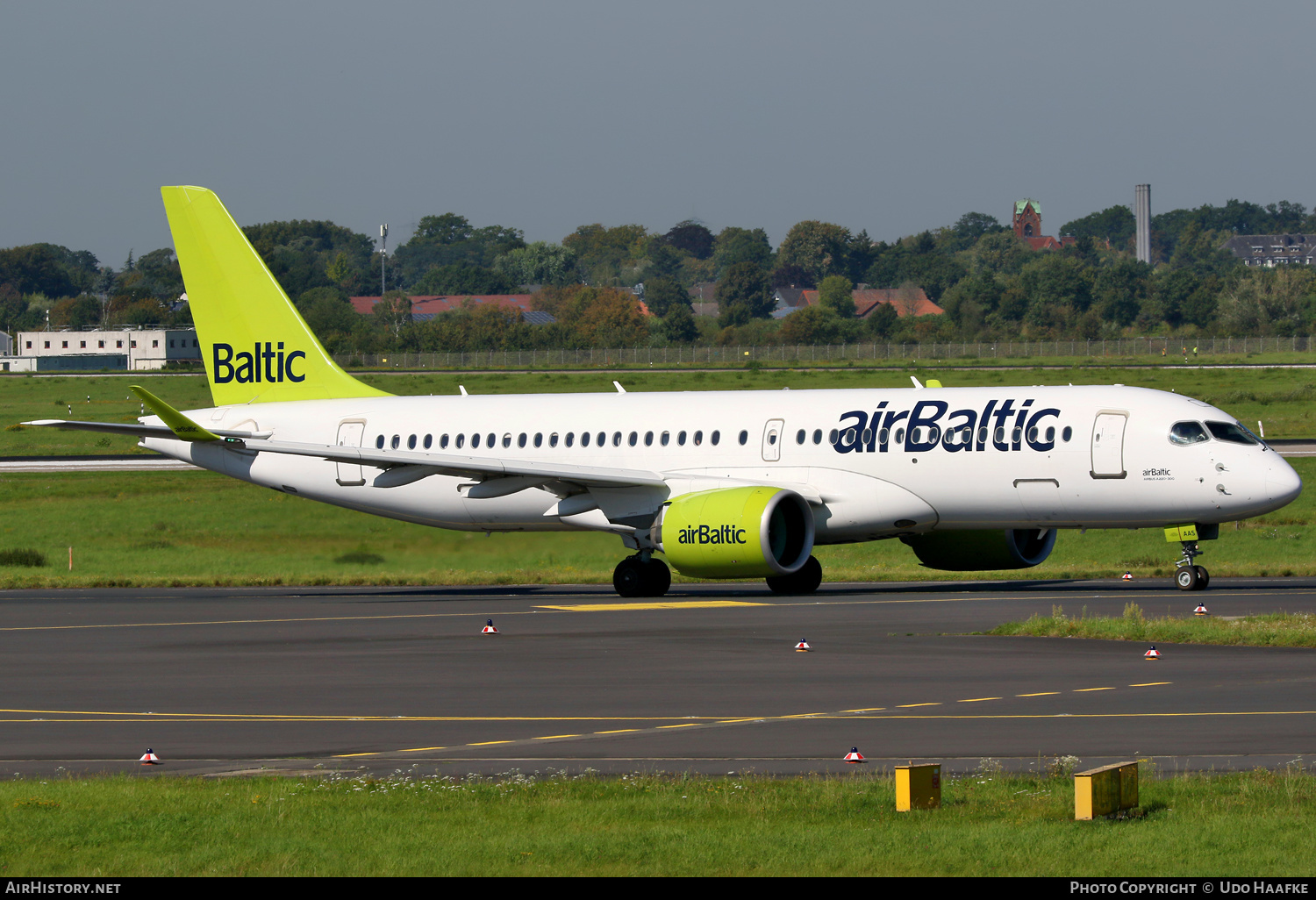 Aircraft Photo of YL-AAS | Airbus A220-371 (BD-500-1A11) | AirBaltic | AirHistory.net #600355