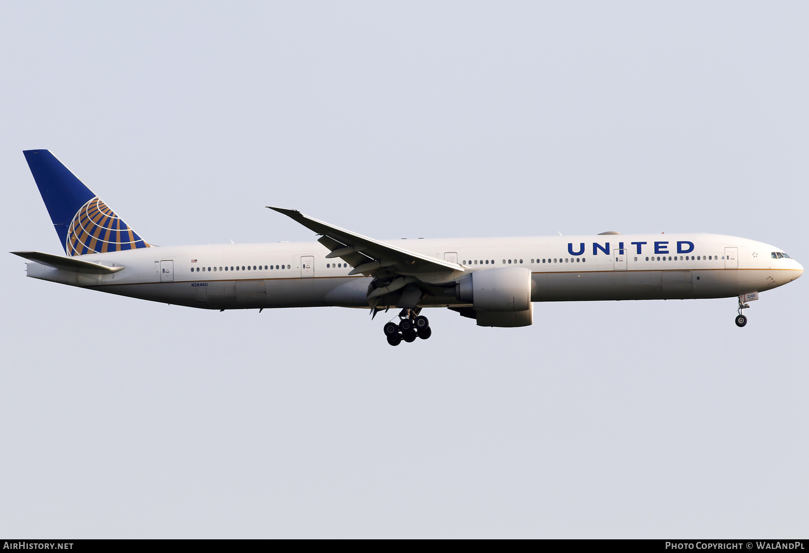 Aircraft Photo of N2846U | Boeing 777-300/ER | United Airlines | AirHistory.net #600444