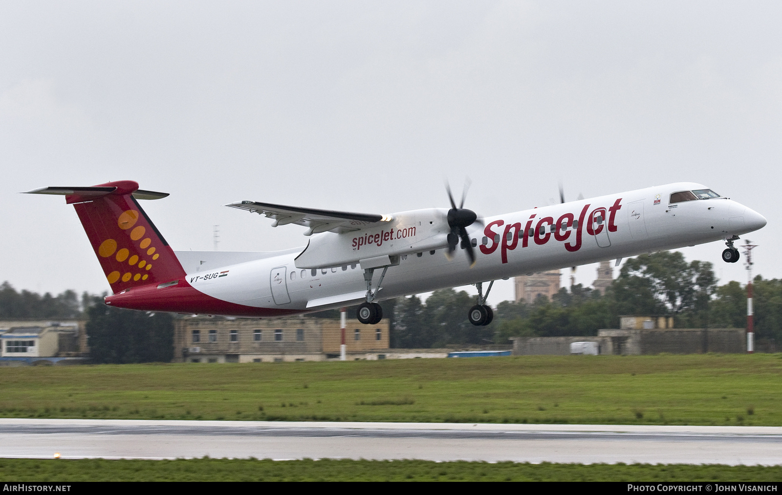 Aircraft Photo of VT-SUG | Bombardier DHC-8-402 Dash 8 | SpiceJet | AirHistory.net #600583