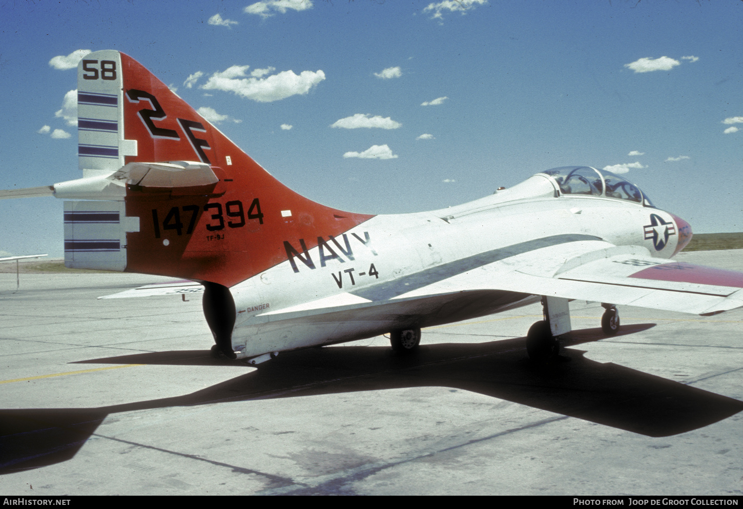 Aircraft Photo of 147394 | Grumman TF-9J Cougar | USA - Navy | AirHistory.net #600584