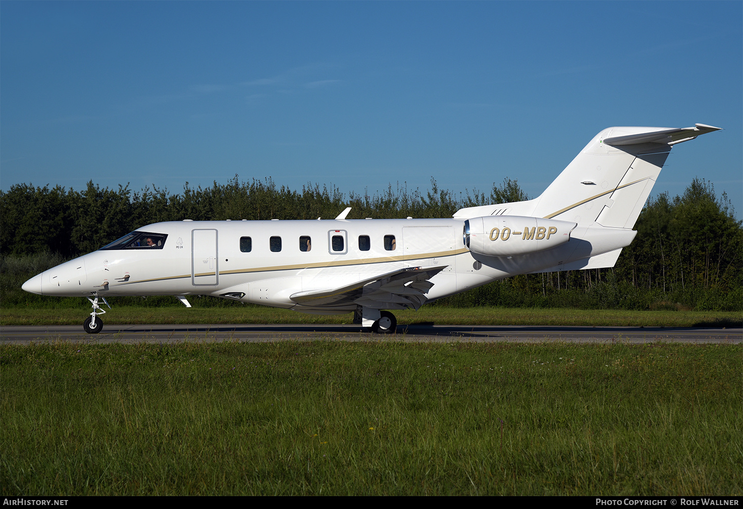 Aircraft Photo of OO-MBP | Pilatus PC-24 | AirHistory.net #600608