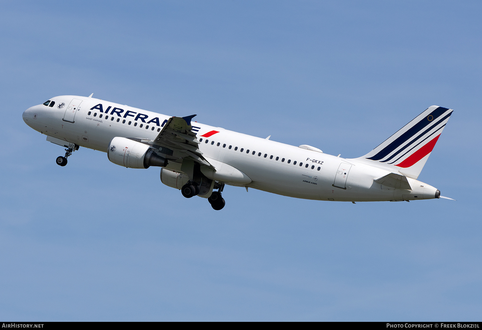 Aircraft Photo of F-GKXZ | Airbus A320-214 | Air France | AirHistory.net #600621