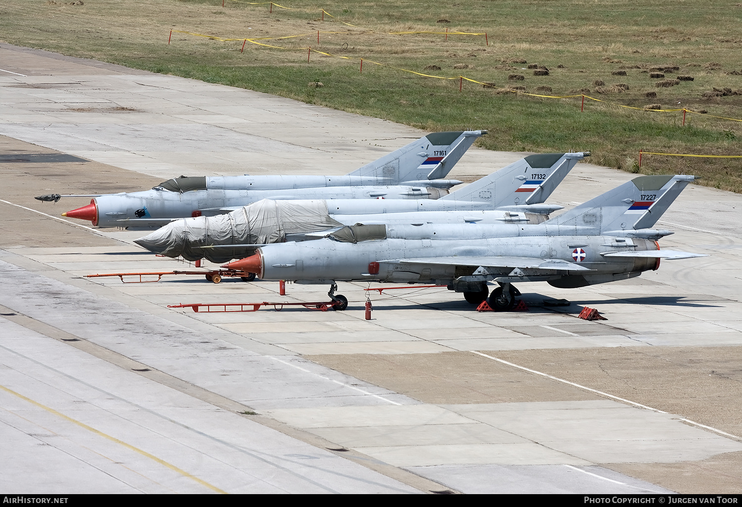 Aircraft Photo of 17227 | Mikoyan-Gurevich MiG-21bis | Serbia - Air Force | AirHistory.net #600671
