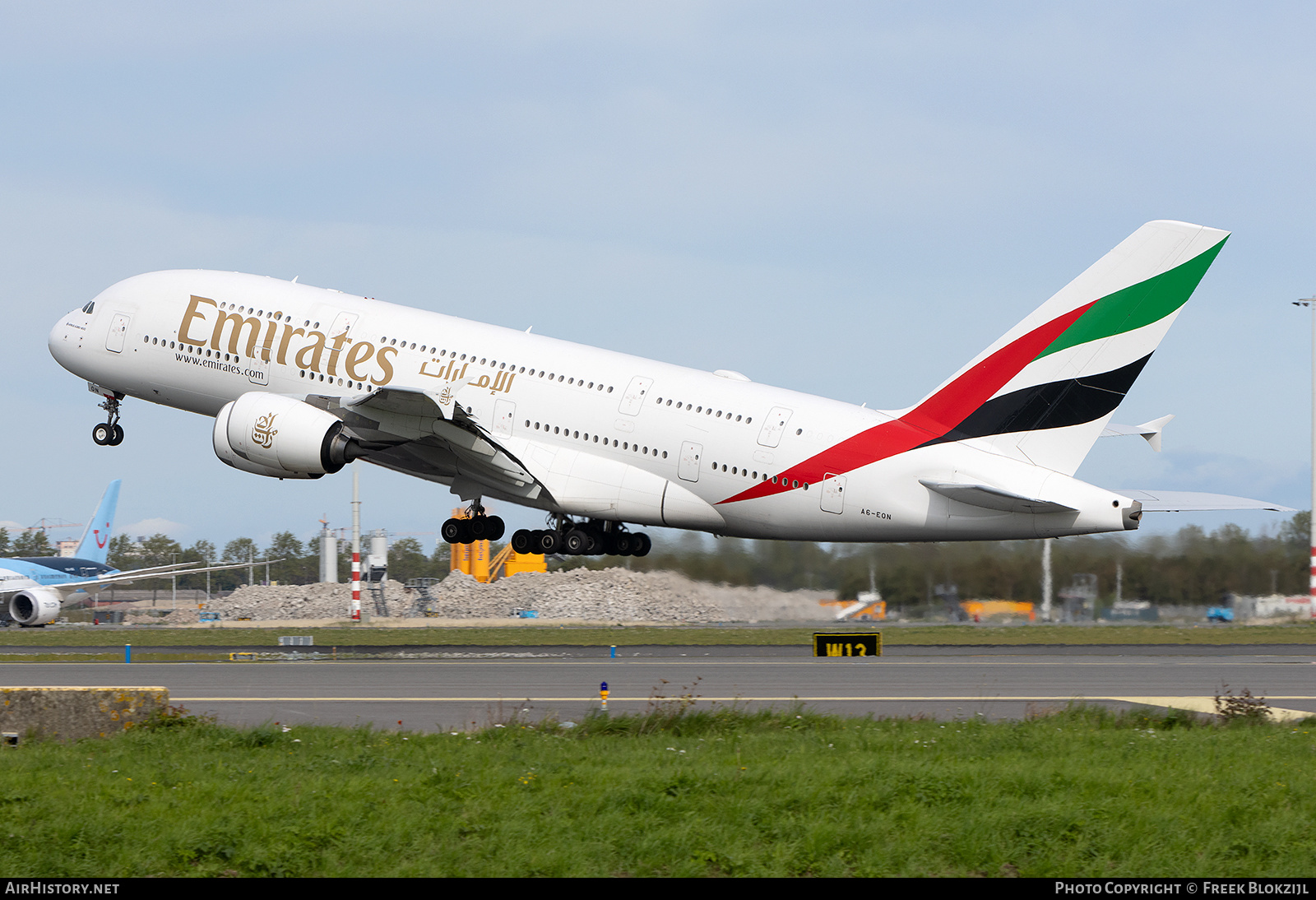 Aircraft Photo of A6-EON | Airbus A380-861 | Emirates | AirHistory.net #600682