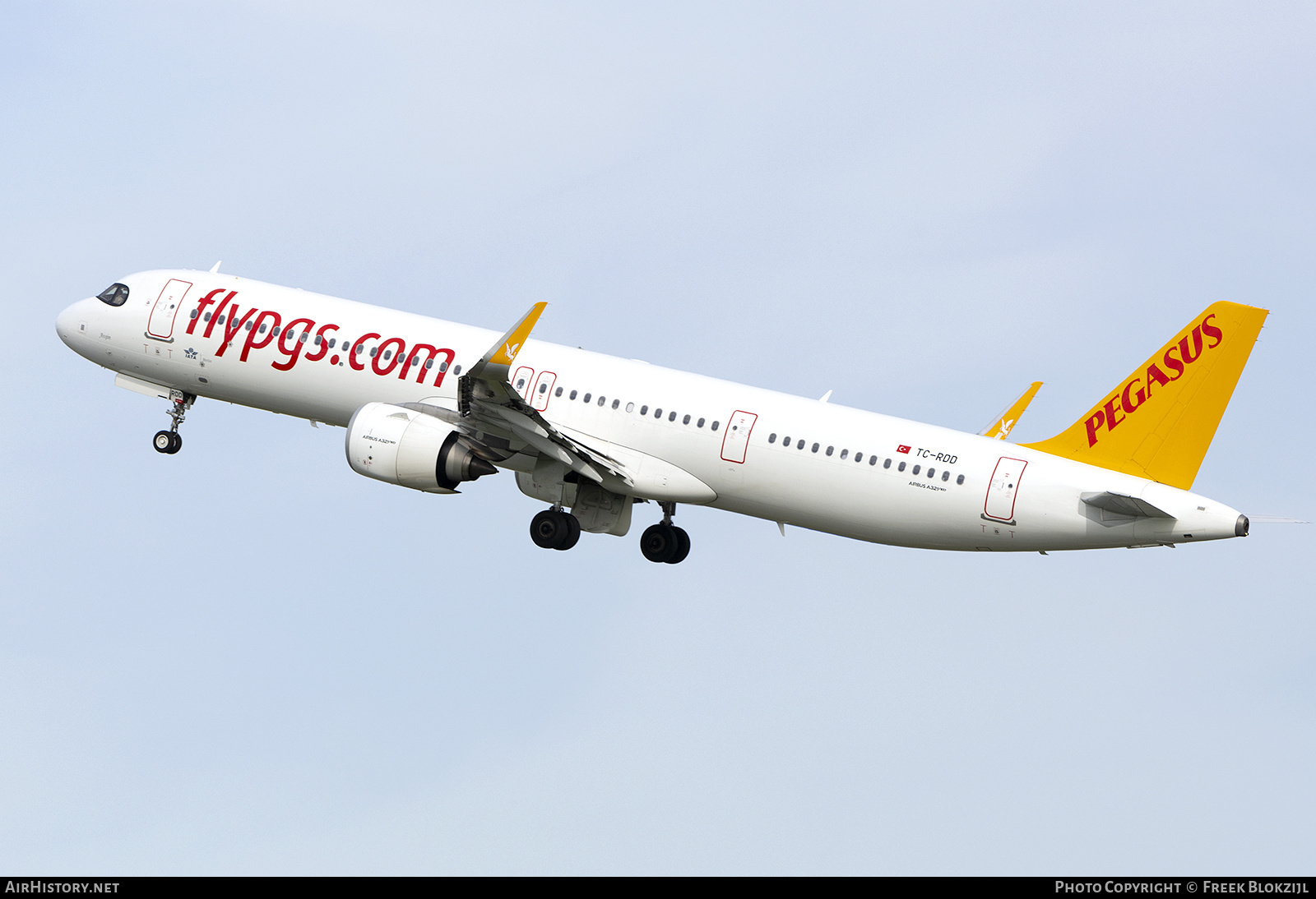 Aircraft Photo of TC-RDD | Airbus A321-251NX | Pegasus Airlines | AirHistory.net #600715