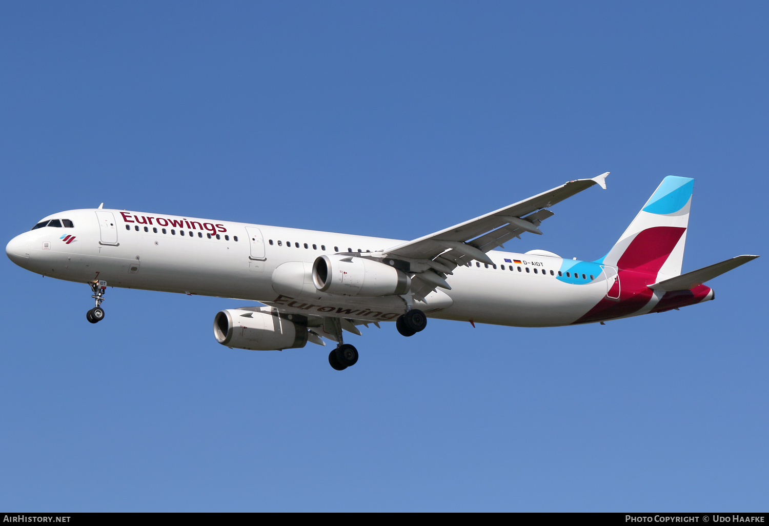 Aircraft Photo of D-AIDT | Airbus A321-231 | Eurowings | AirHistory.net #600892