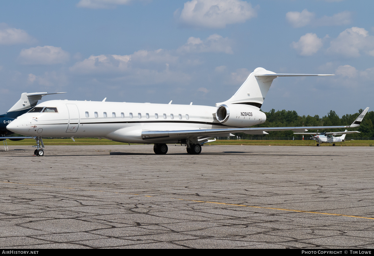 Aircraft Photo of N284DS | Bombardier Global 6000 (BD-700-1A10) | AirHistory.net #600932