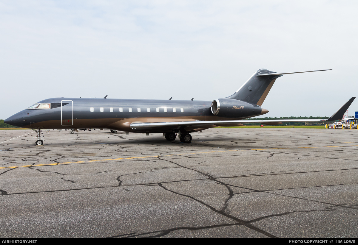Aircraft Photo of N95RS | Bombardier Global 5000 (BD-700-1A11) | AirHistory.net #600975