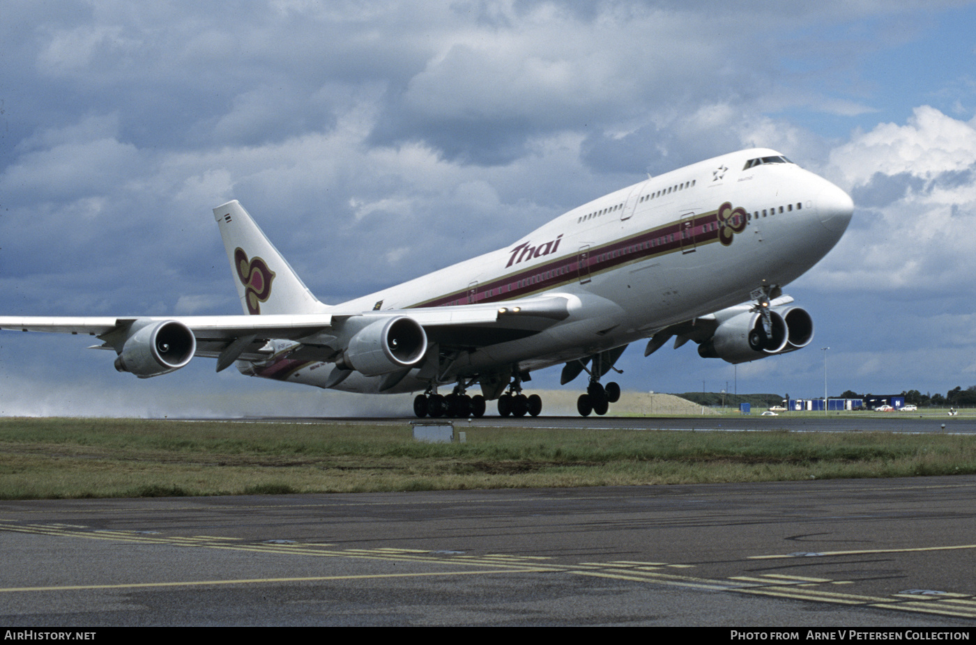 Aircraft Photo of HS-TGK | Boeing 747-4D7 | Thai Airways International | AirHistory.net #601001