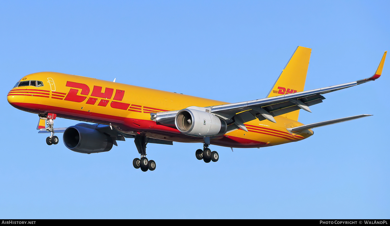 Aircraft Photo of G-DHKO | Boeing 757-223(PCF) | DHL International | AirHistory.net #601071