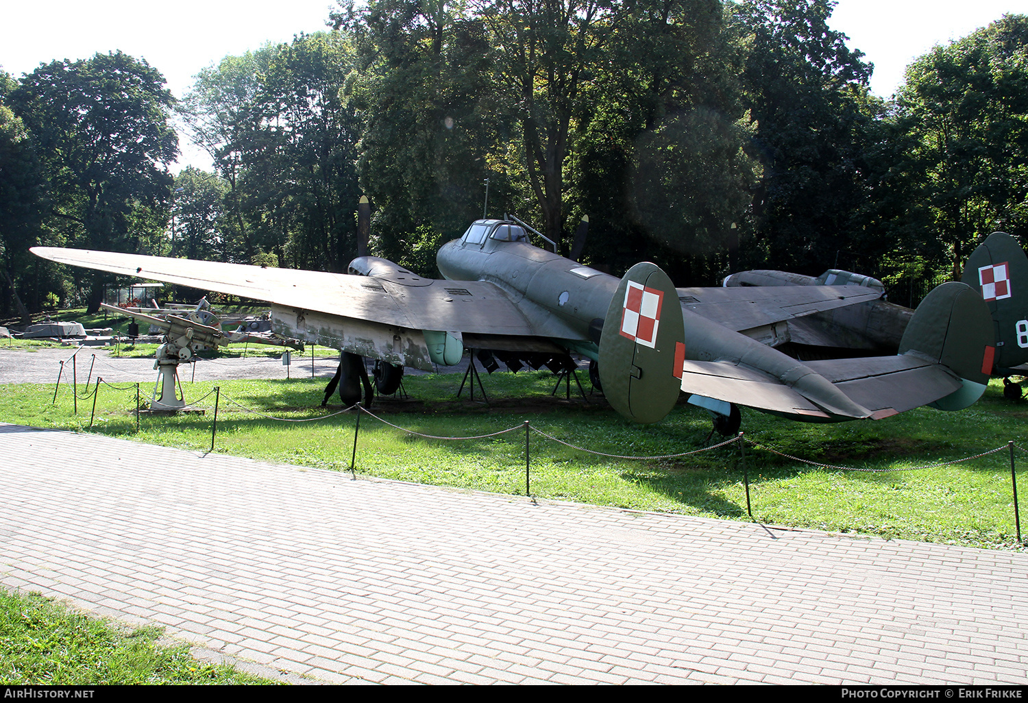 Aircraft Photo of No Reg | Petlyakov Pe-2FT | Poland - Air Force | AirHistory.net #601089