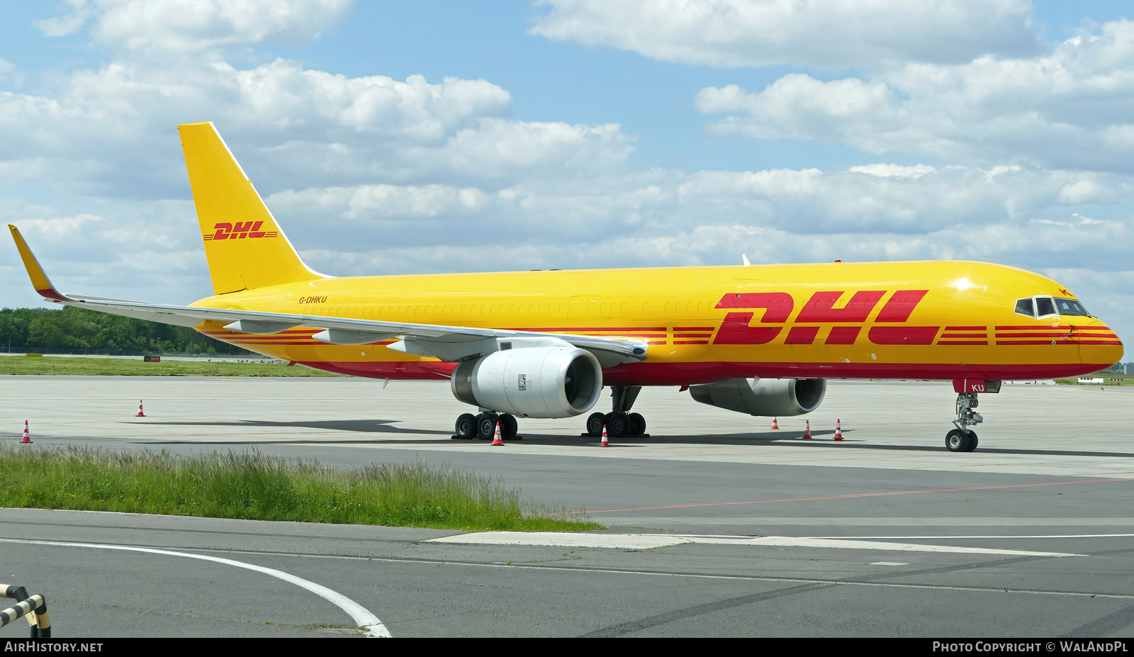 Aircraft Photo of G-DHKU | Boeing 757-223(PCF) | DHL International | AirHistory.net #601125