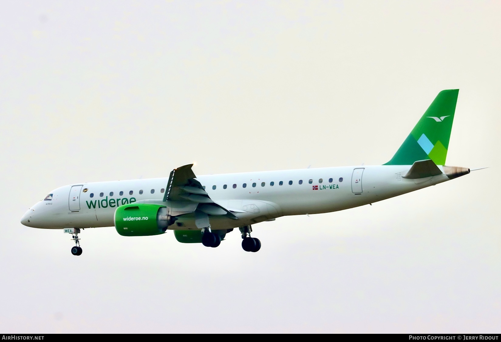 Aircraft Photo of LN-WEA | Embraer 190-E2 (ERJ-190-300) | Widerøe | AirHistory.net #601141