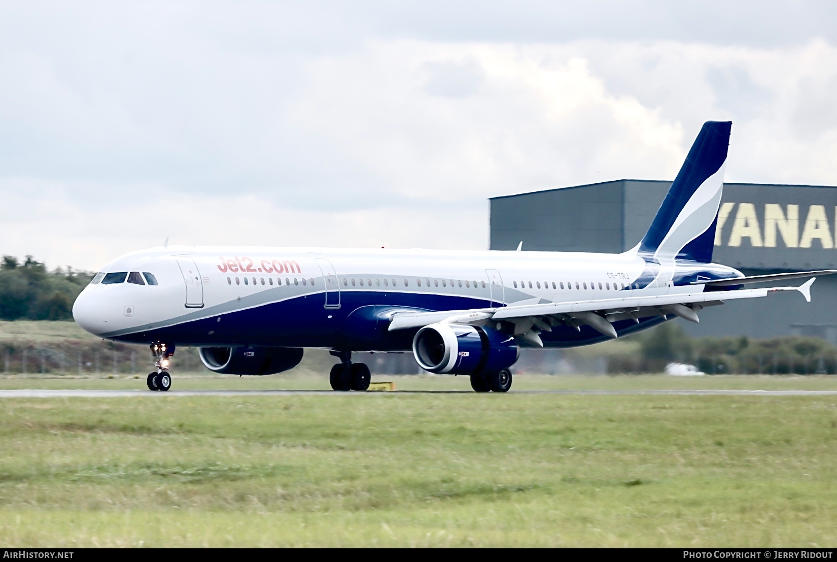 Aircraft Photo of CS-TRJ | Airbus A321-231 | Jet2 | AirHistory.net #601257