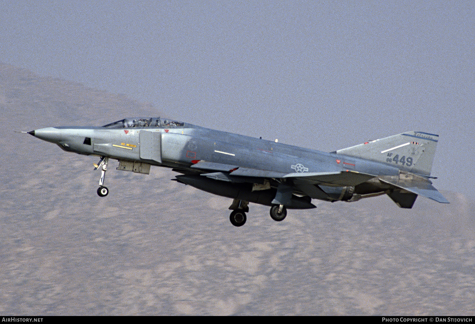 Aircraft Photo of 66-0449 / AF66-449 | McDonnell Douglas RF-4C Phantom II | USA - Air Force | AirHistory.net #601270