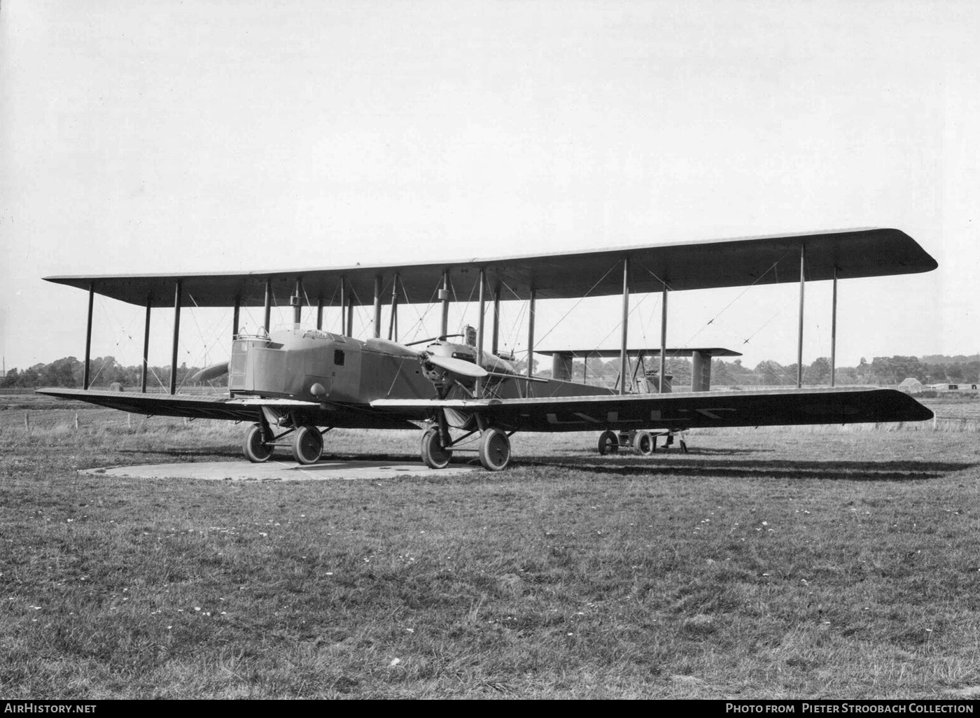 Aircraft Photo of J7717 | Vickers 139 Virginia Mk.X | UK - Air Force | AirHistory.net #601290