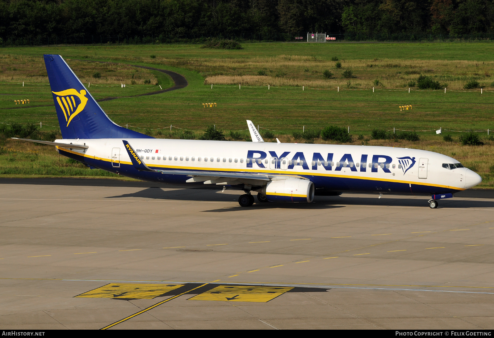 Aircraft Photo of 9H-QDY | Boeing 737-800 | Ryanair | AirHistory.net #601318