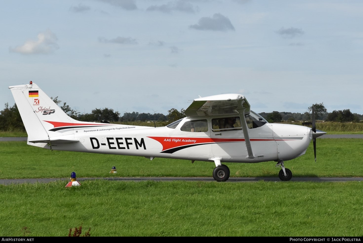 Aircraft Photo of D-EEFM | Cessna 172S Skyhawk SP | AAG Flight Academy | AirHistory.net #601427