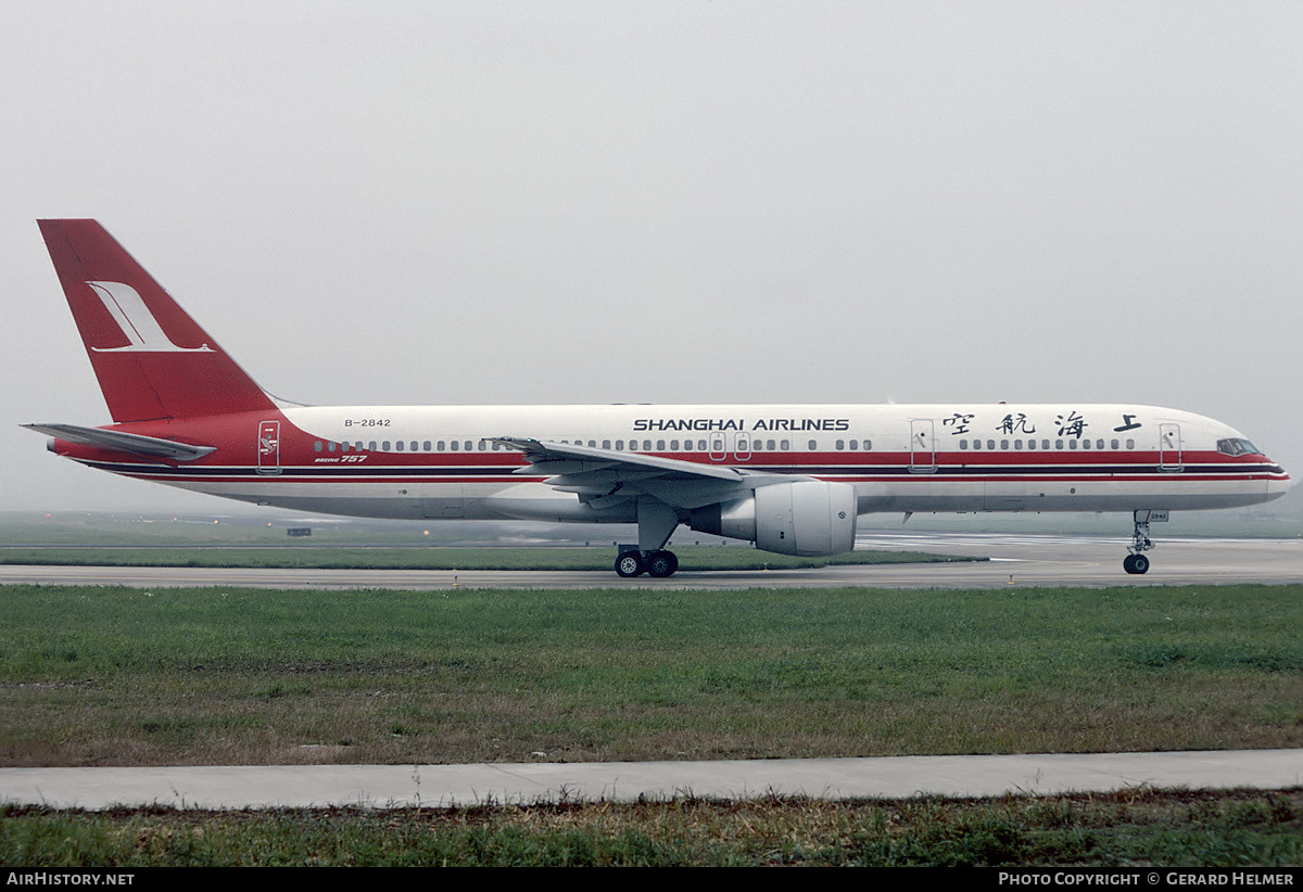 Aircraft Photo of B-2842 | Boeing 757-26D | Shanghai Airlines | AirHistory.net #601463