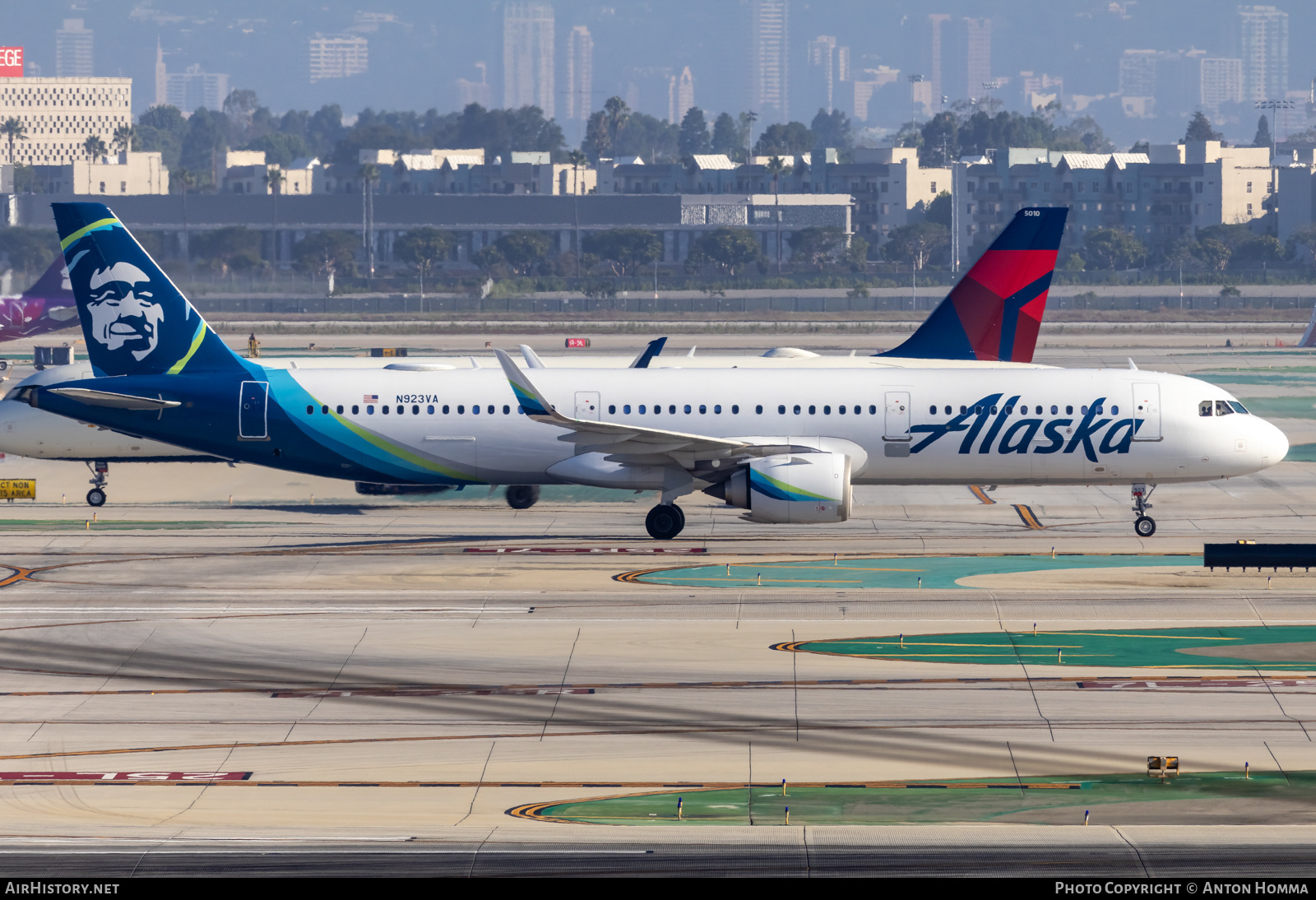 Aircraft Photo of N923VA | Airbus A321-253N | Alaska Airlines | AirHistory.net #601617