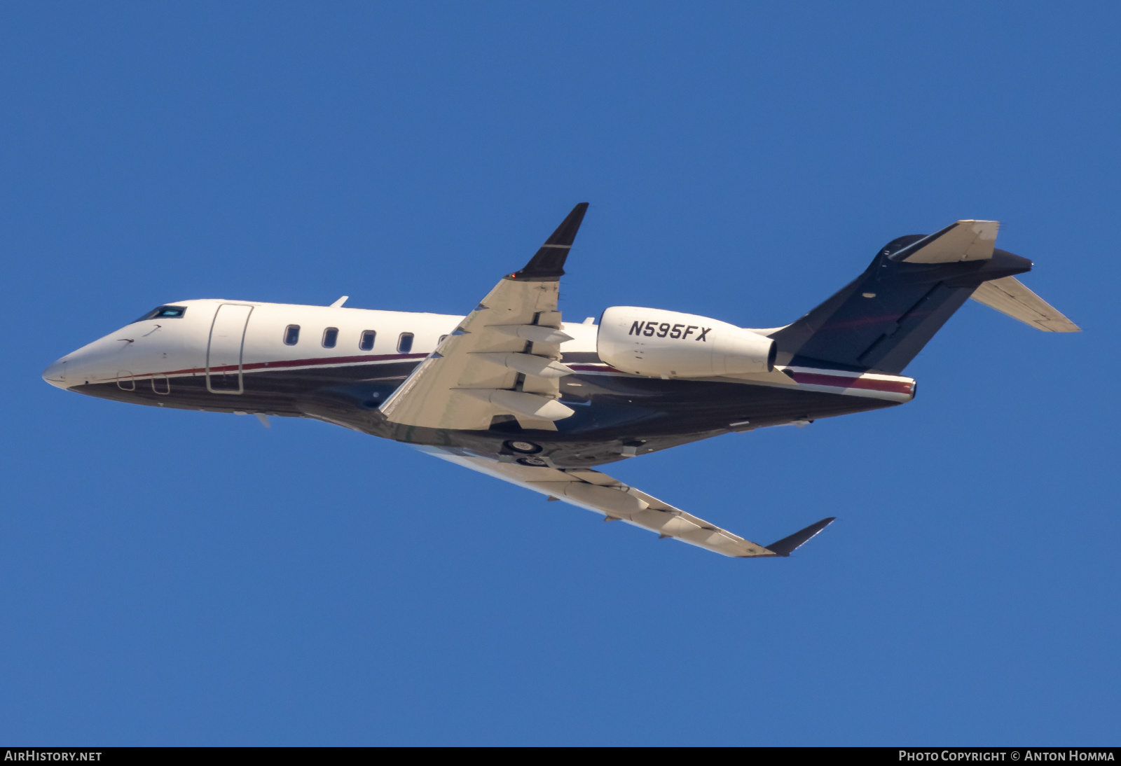 Aircraft Photo of N595FX | Bombardier Challenger 350 (BD-100-1A10) | AirHistory.net #601623