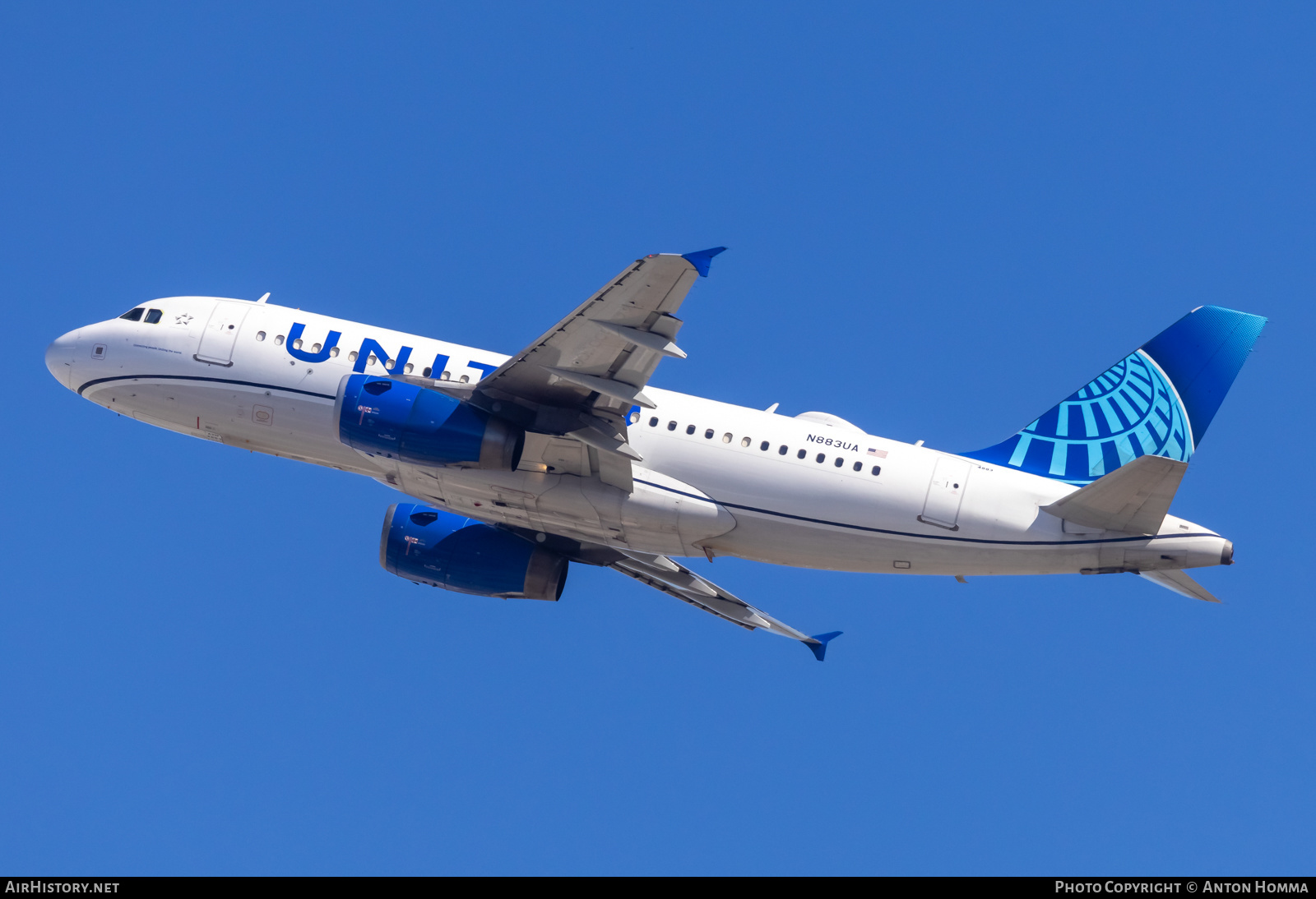 Aircraft Photo of N883UA | Airbus A319-132 | United Airlines | AirHistory.net #601723