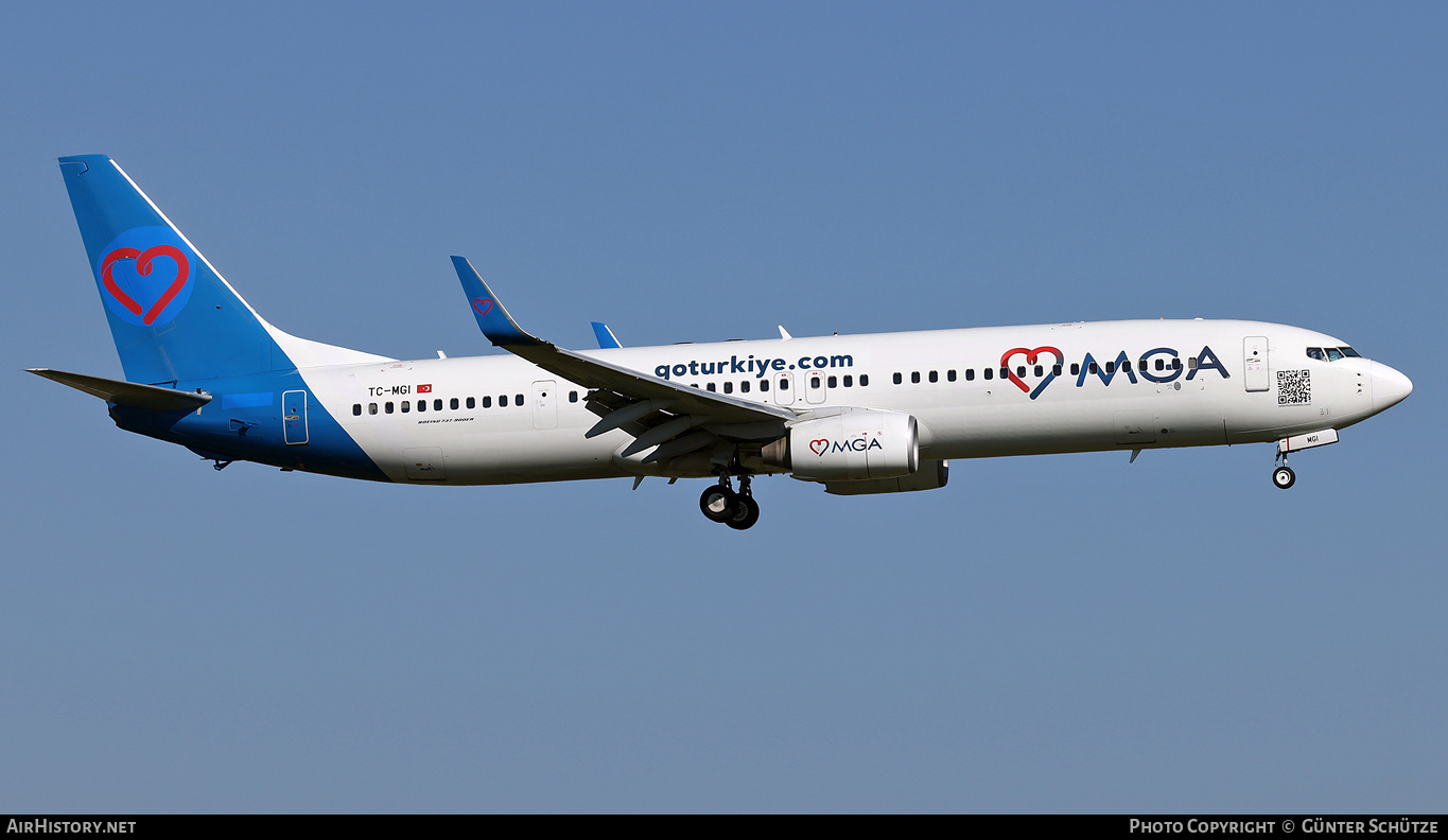 Aircraft Photo of TC-MGI | Boeing 737-94X/ER | MGA - Mavi Gok Aviation | AirHistory.net #601764