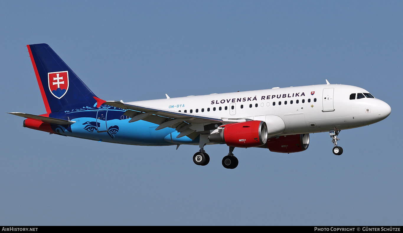 Aircraft Photo of OM-BYA | Airbus A319-115 | Slovakia - Government | AirHistory.net #601789