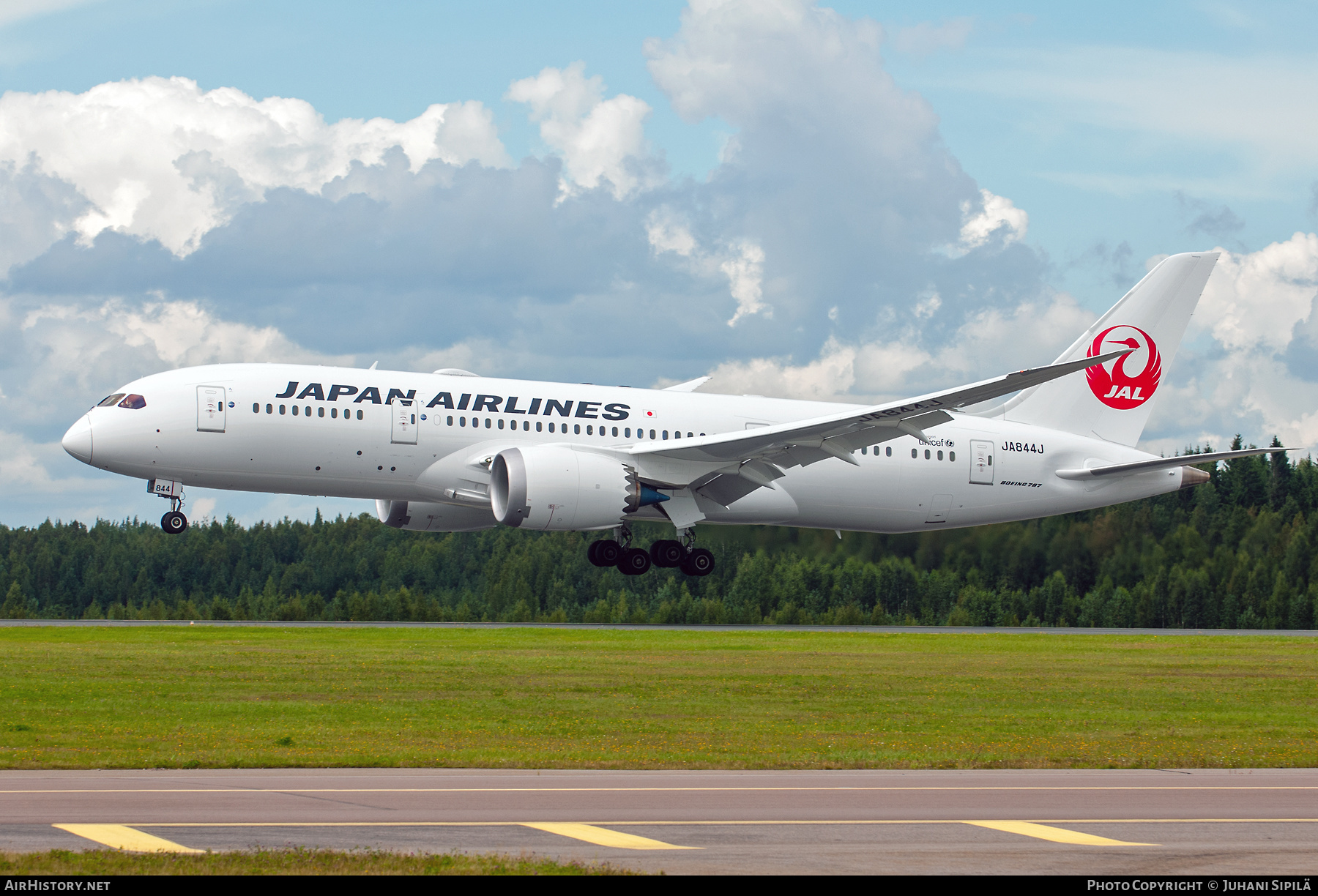 Aircraft Photo of JA844J | Boeing 787-8 Dreamliner | Japan Airlines - JAL | AirHistory.net #601847