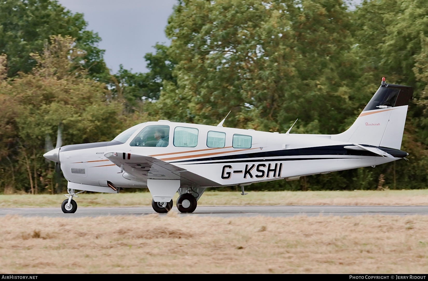 Aircraft Photo of G-KSHI | Beech A36 Bonanza 36 | AirHistory.net #601951
