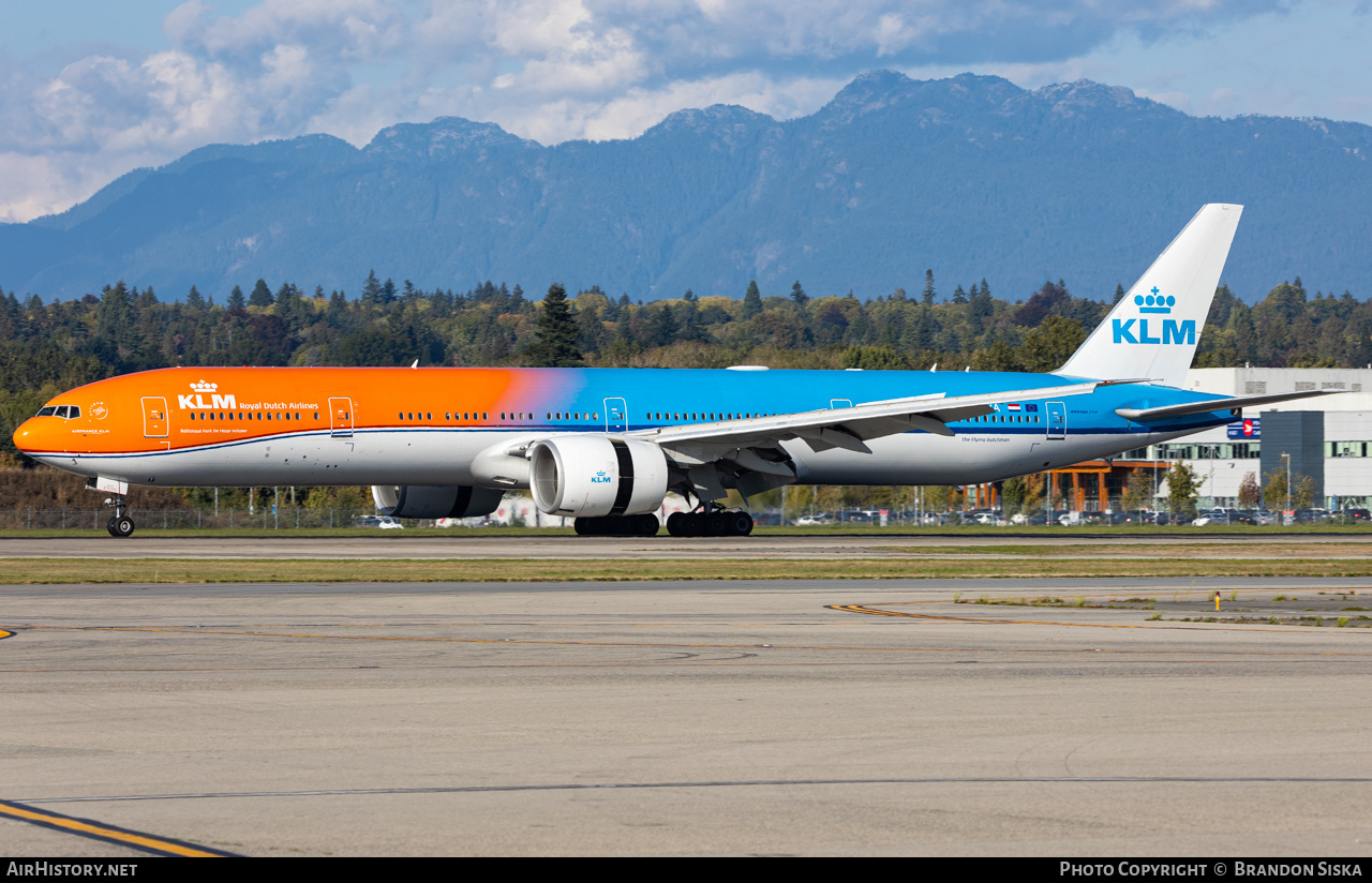 Aircraft Photo of PH-BVA | Boeing 777-306/ER | KLM - Royal Dutch Airlines | AirHistory.net #602083