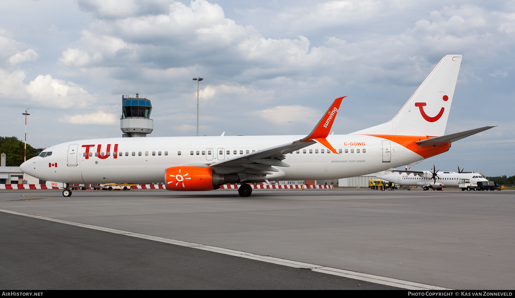 Aircraft Photo of C-GOWG | Boeing 737-86J | TUI | AirHistory.net #602111