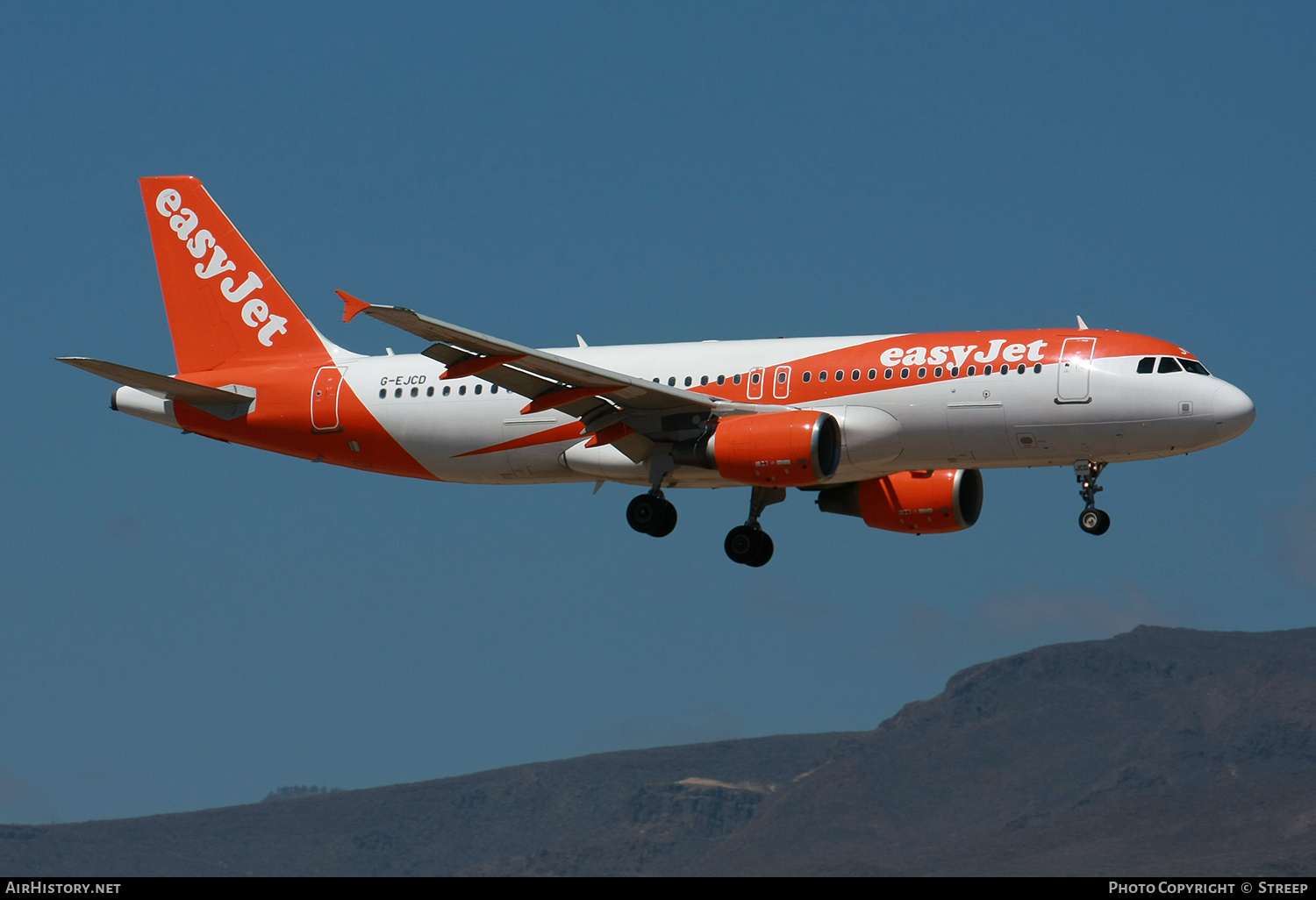 Aircraft Photo of G-EJCD | Airbus A320-214 | EasyJet | AirHistory.net #602115