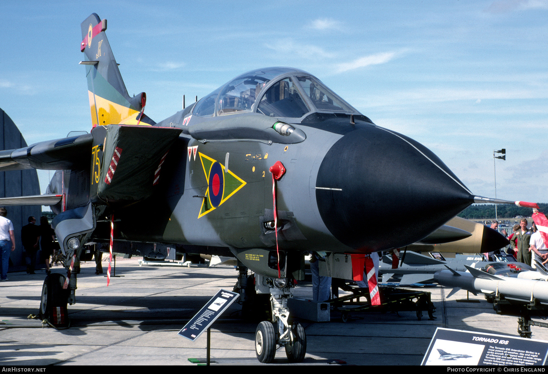 Aircraft Photo of ZA564 | Panavia Tornado GR1 | UK - Air Force | AirHistory.net #602242