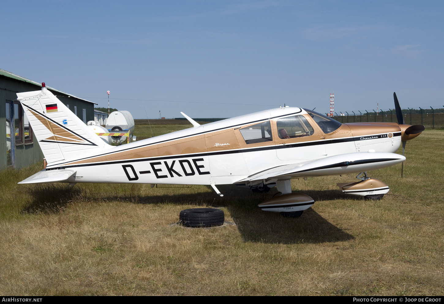 Aircraft Photo of D-EKDE | Piper PA-28-235 Cherokee B | AirHistory.net #602286