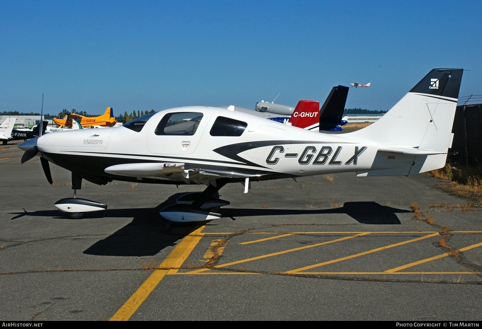 Aircraft Photo of C-GBLX | Cessna 400 Corvalis TT (LC-41-550FG) | AirHistory.net #602348