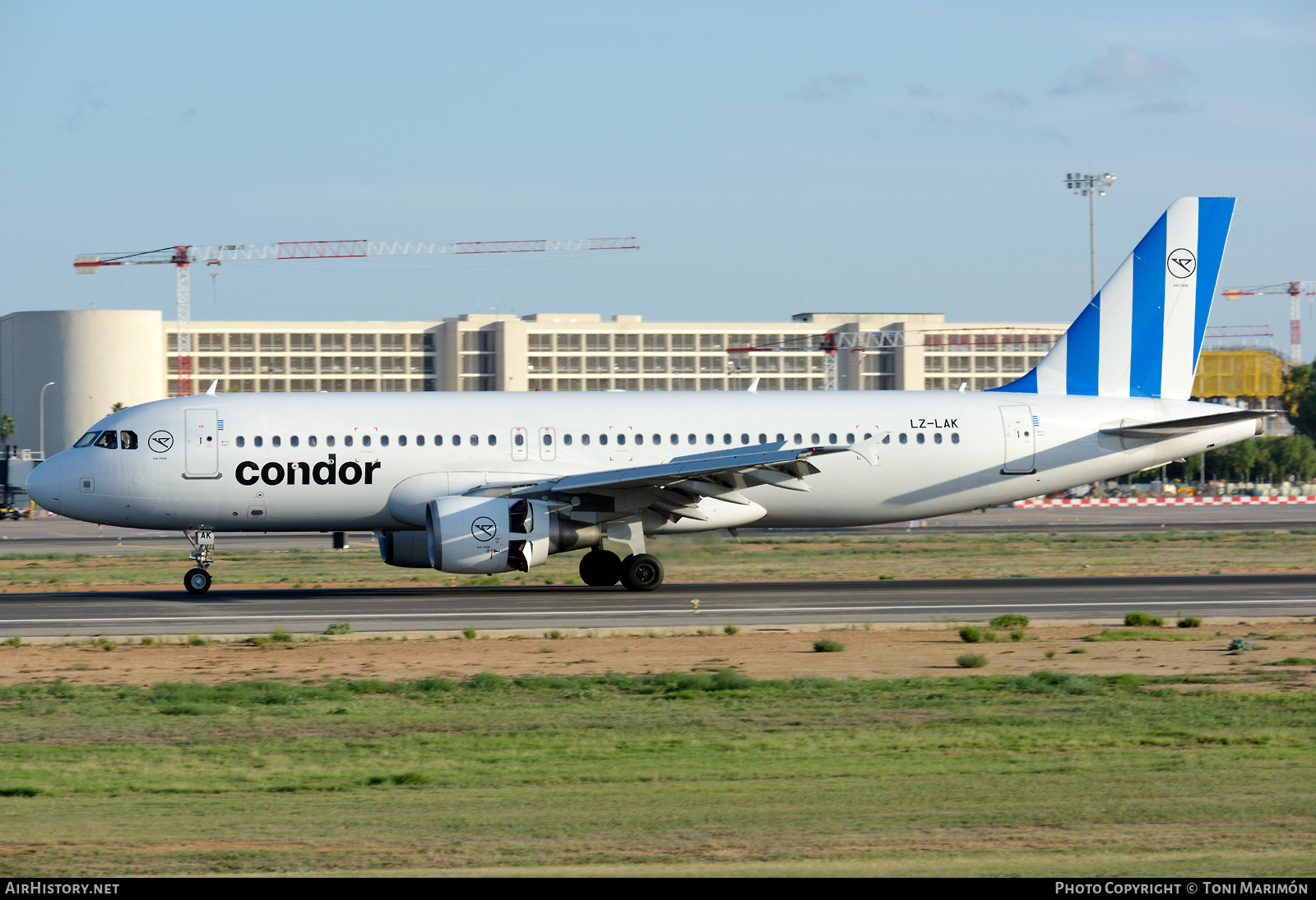 Aircraft Photo of LZ-LAK | Airbus A320-214 | Condor Flugdienst | AirHistory.net #602428