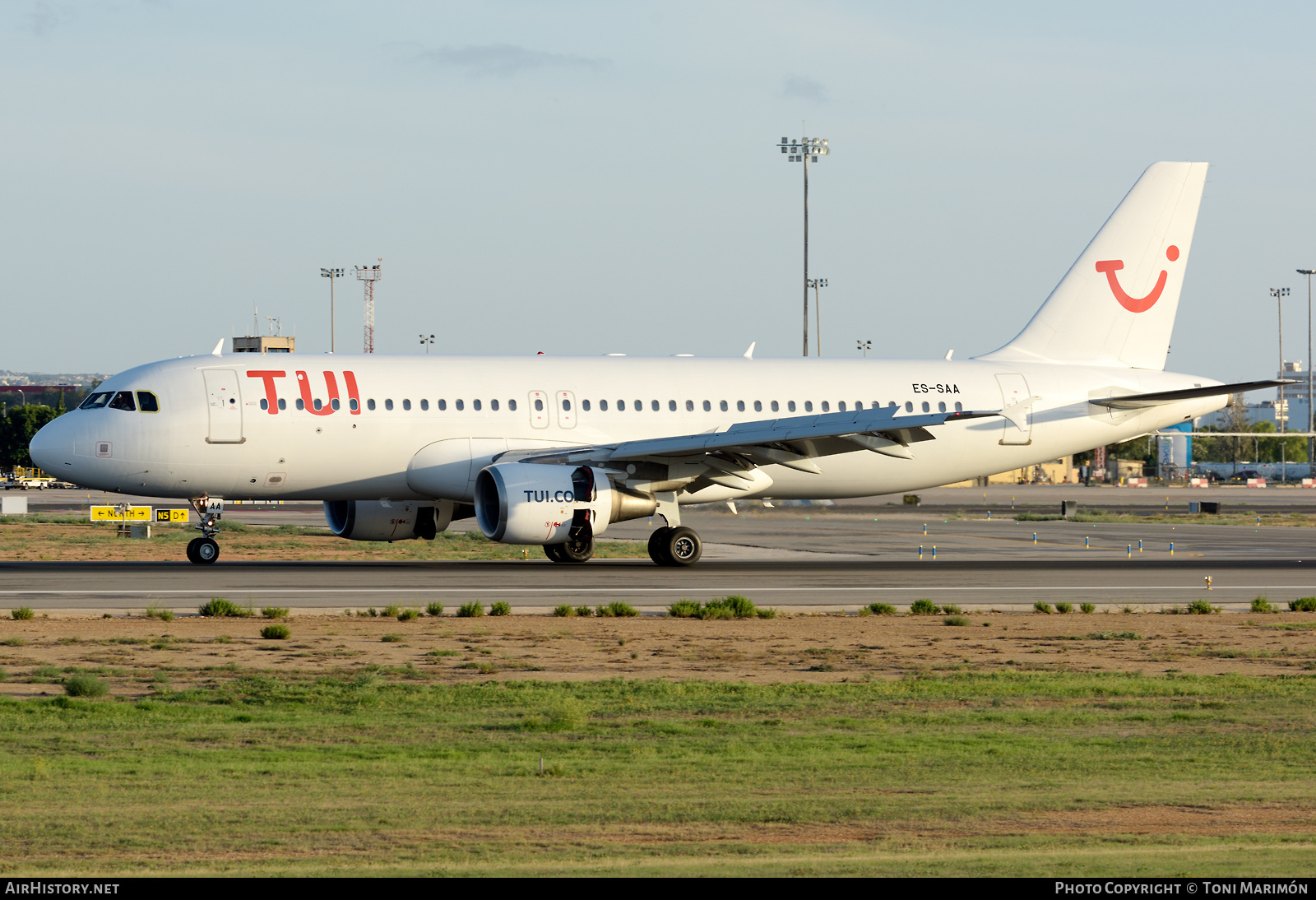 Aircraft Photo of ES-SAA | Airbus A320-214 | TUI | AirHistory.net #602434