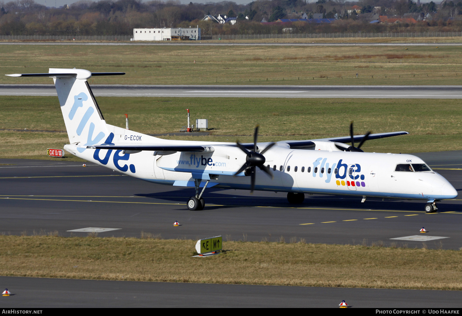 Aircraft Photo of G-ECOK | Bombardier DHC-8-402 Dash 8 | Flybe | AirHistory.net #602440