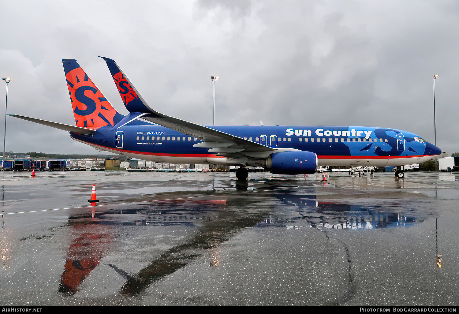 Aircraft Photo of N820SY | Boeing 737-8FH | Sun Country Airlines | AirHistory.net #602455