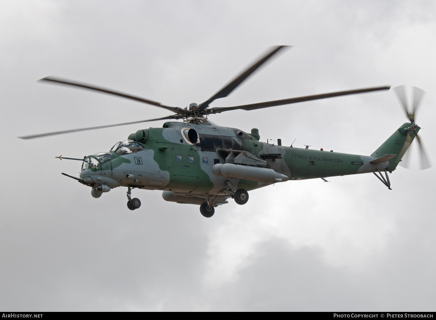 Aircraft Photo of 8957 | Mil Mi-35M4 / AH-2 Sabre | Brazil - Air Force | AirHistory.net #602515